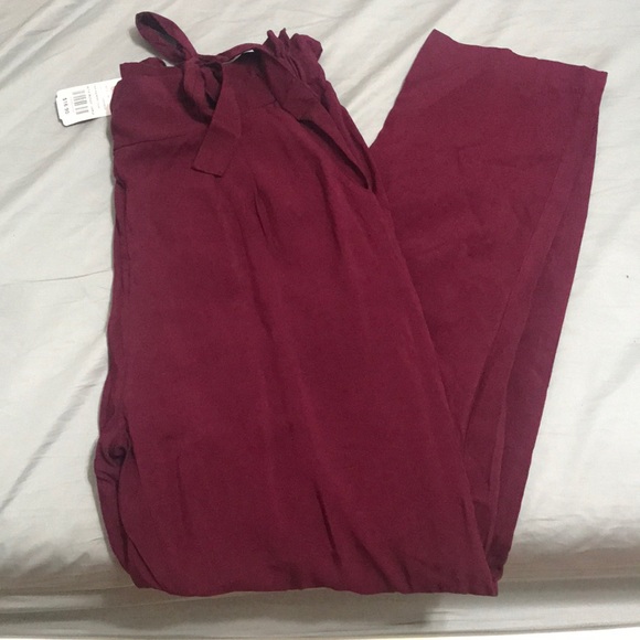 a'gaci Pants - Burgundy paper bag trousers